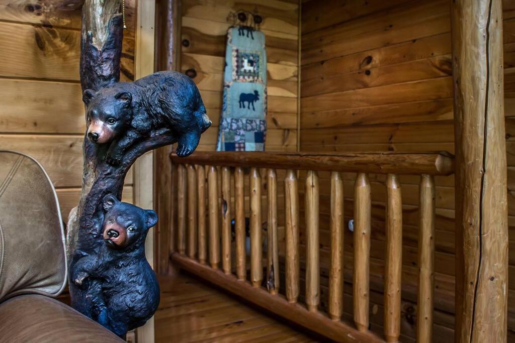 Holly Tree Hideaway - Semi Secluded Mtn Setting Βίλα Sevierville Εξωτερικό φωτογραφία